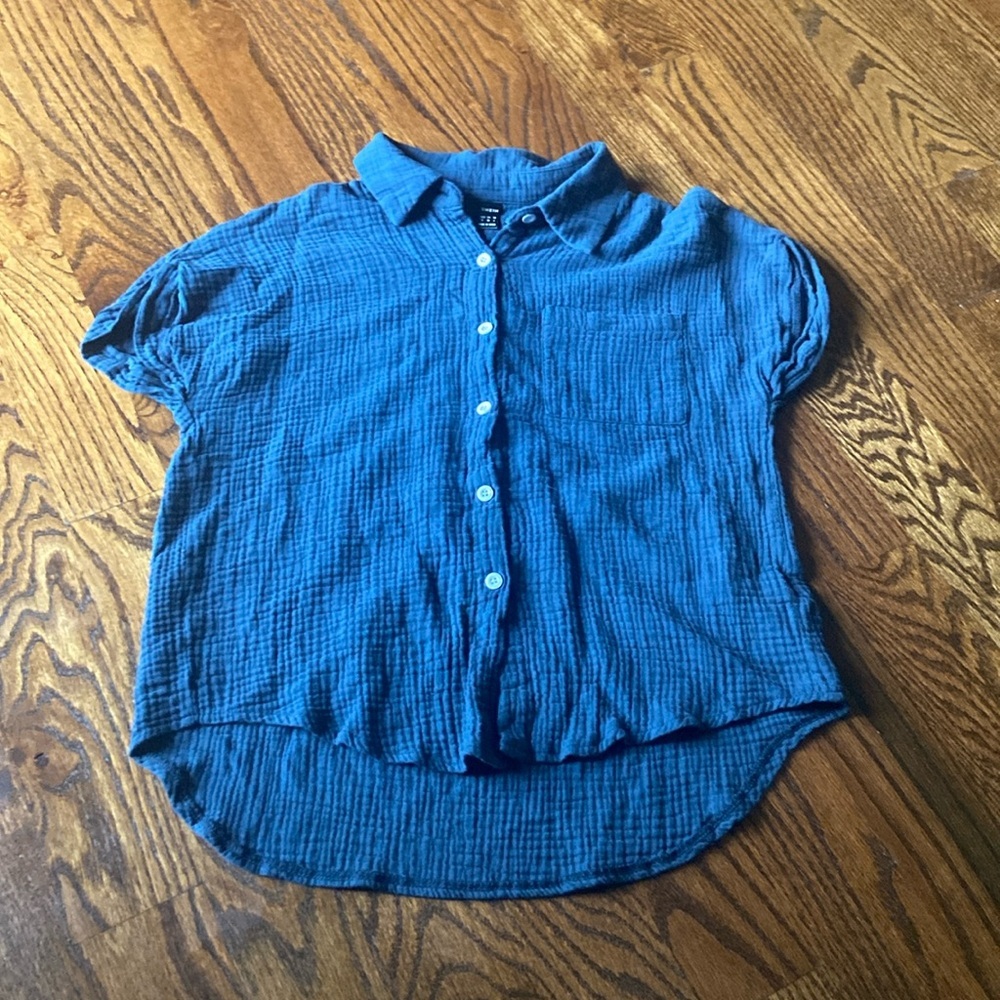 Women's navy button-up shirt!